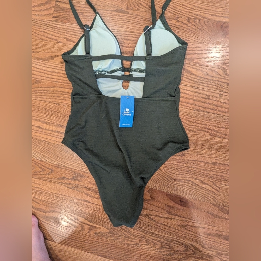 Cupshe Dark Green One Piece Swimsuit - Picture 2 of 2